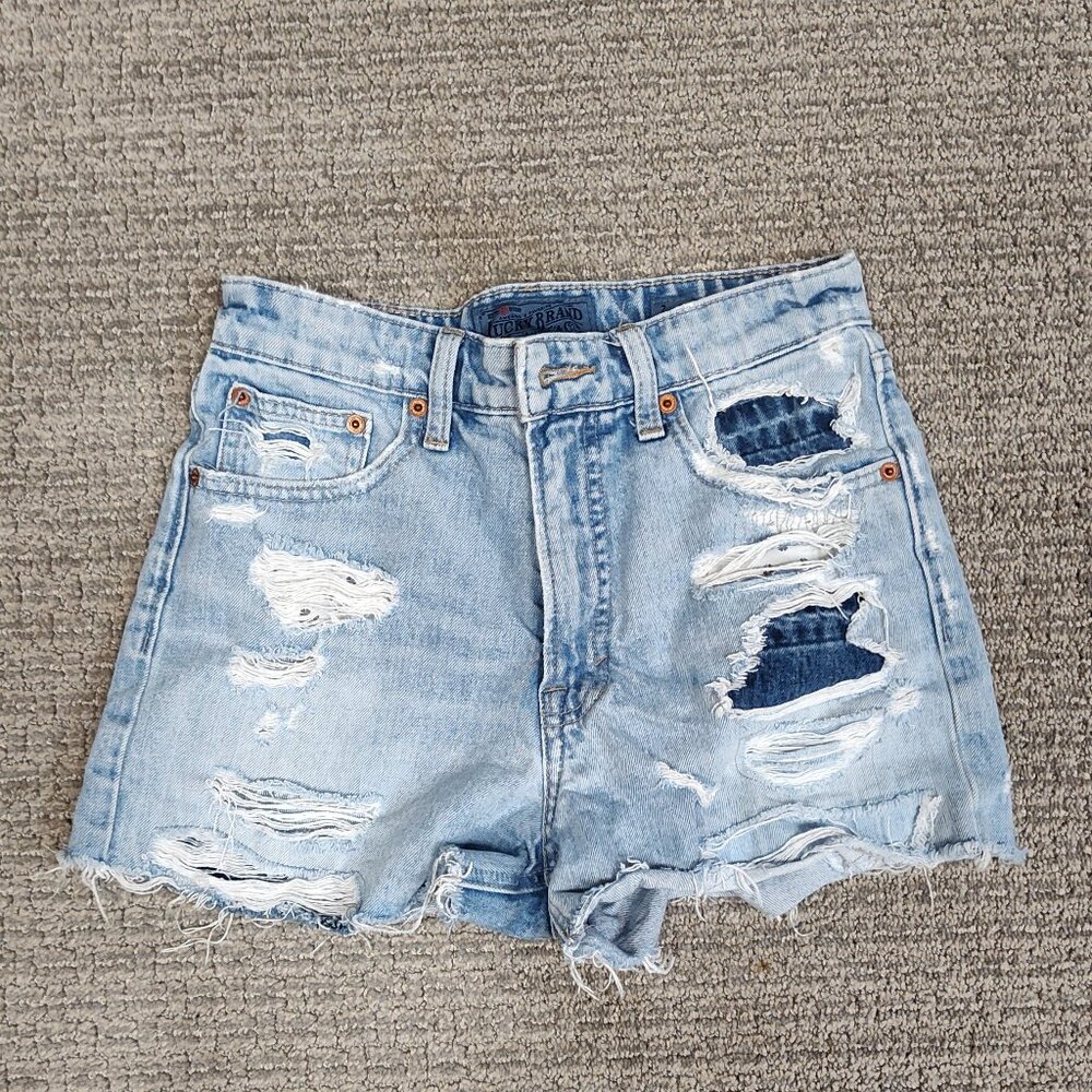 Ladies LUCKY BRAND Distressed Jean Shorts - Size 2/26 - EUC - Picture 2 of 5